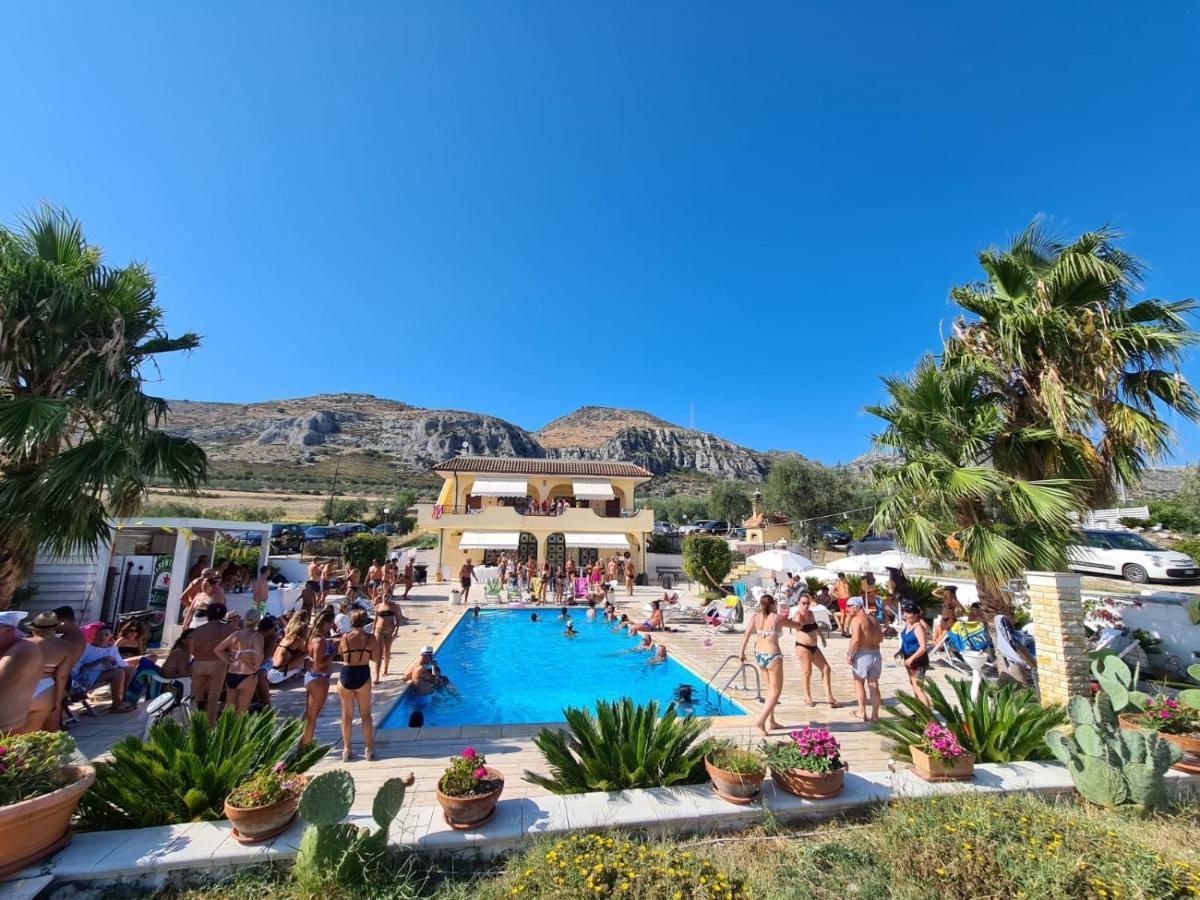 B&B Santa Lucia Manfredonia Buitenkant foto