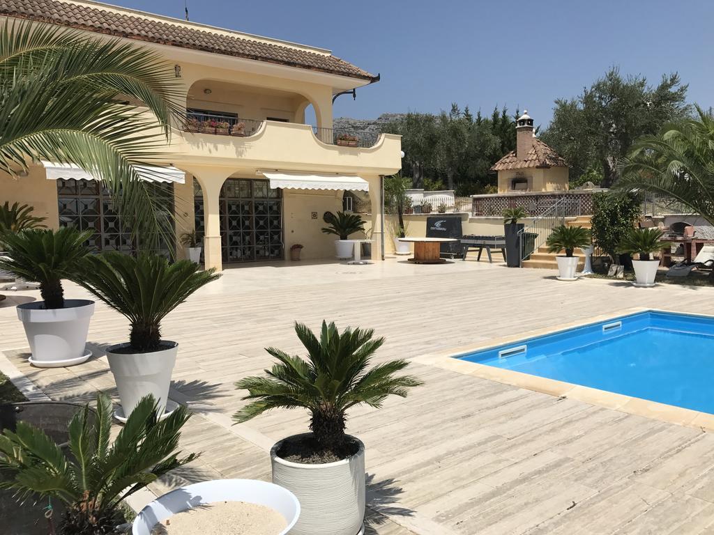 B&B Santa Lucia Manfredonia Buitenkant foto